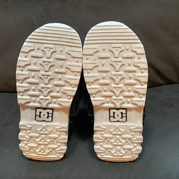 Youth DC Snowboard Scout Boots Size 5 - Picture 6 of 6